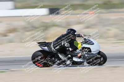 media/Jan-15-2026-Racers Edge (Thu) [[dfebeb70ab]]/2-A Group/Session 3 (Turn 15 Inside Pans)/